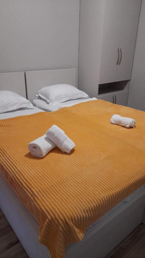 Lovely And Cozy Apartament In Tbilisi ภายนอก รูปภาพ