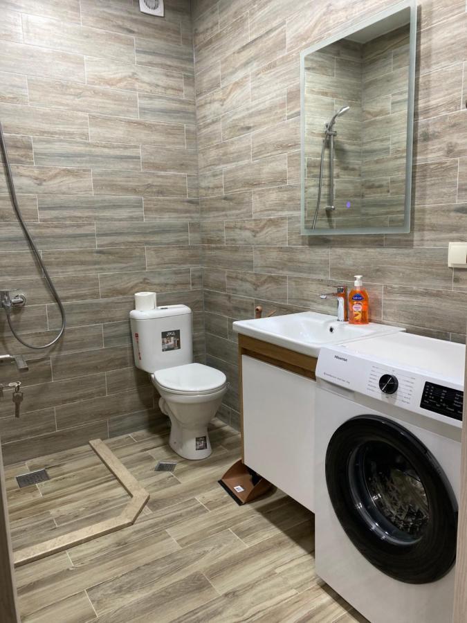 Lovely And Cozy Apartament In Tbilisi ภายนอก รูปภาพ