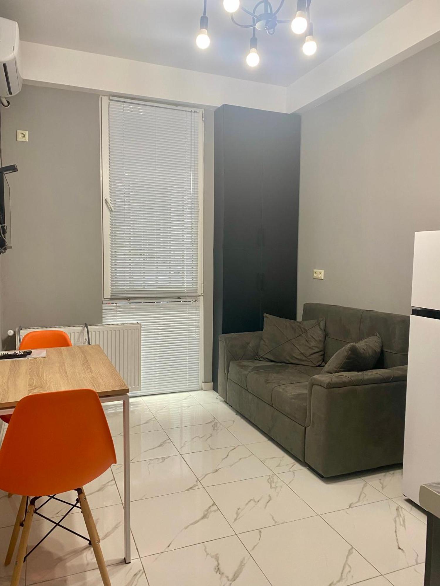 Lovely And Cozy Apartament In Tbilisi ภายนอก รูปภาพ